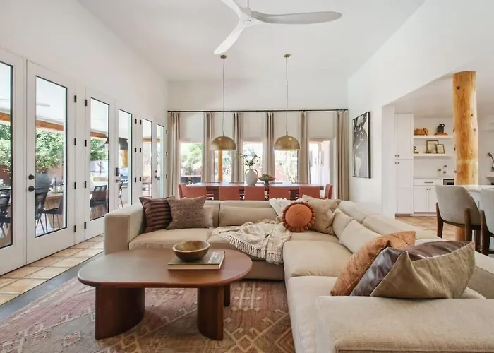 Serene Heated Pool & Games * Phoenix