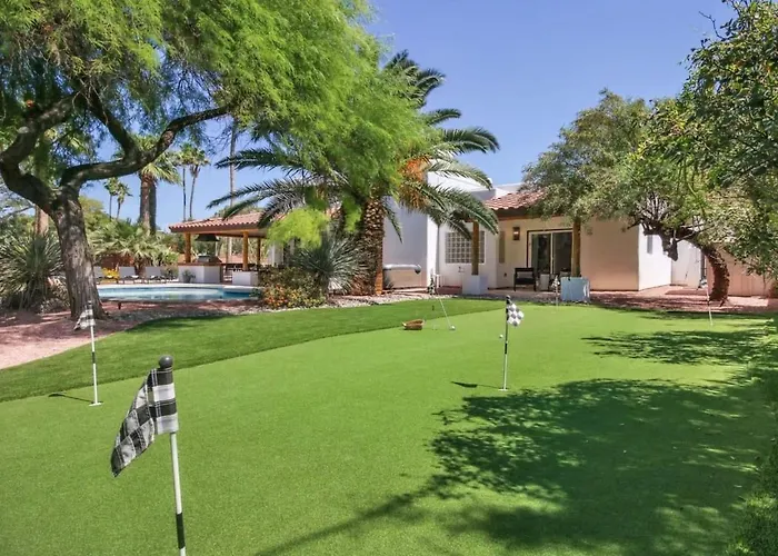 Serene Heated Pool & Games Holiday home *