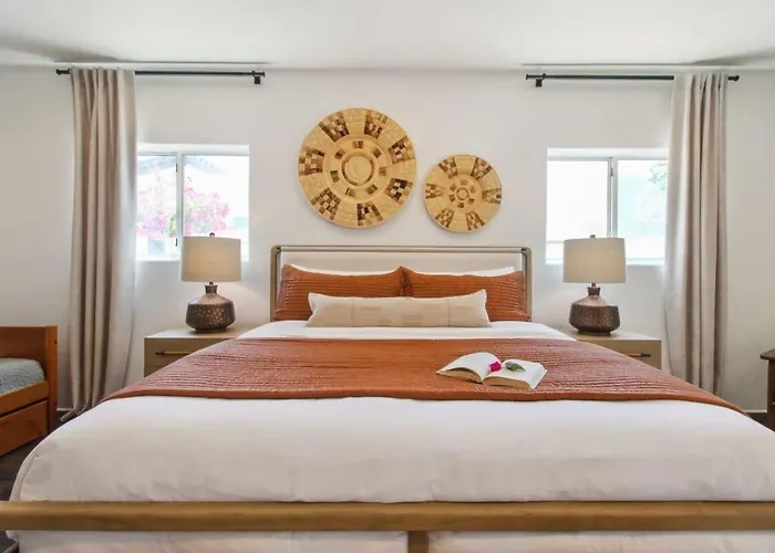 Serene Heated Pool & Games Phoenix