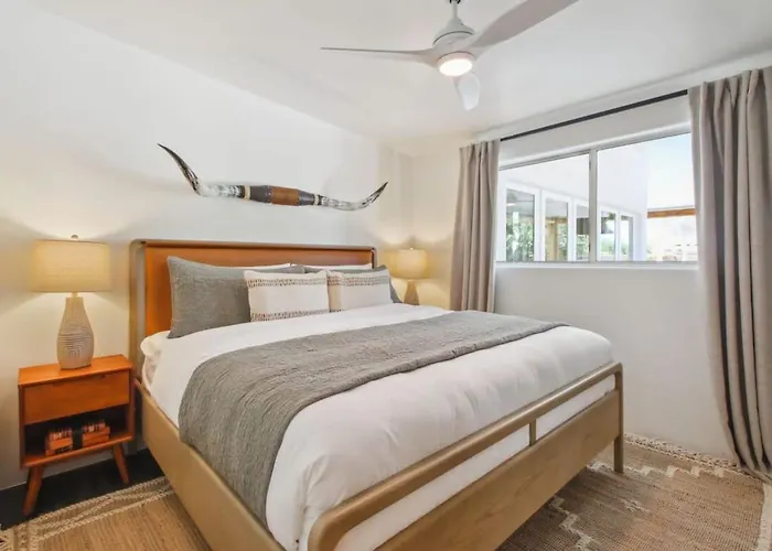 Serene Heated Pool & Games Holiday home