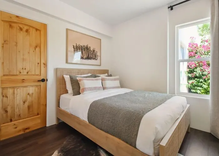 Serene Heated Pool & Games Holiday home *