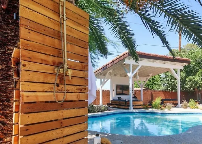Serene Heated Pool & Games Phoenix